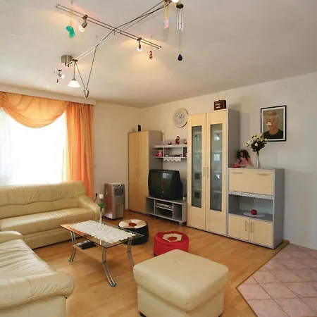 Tatil Evi In Buje With Wifi Kaldanija