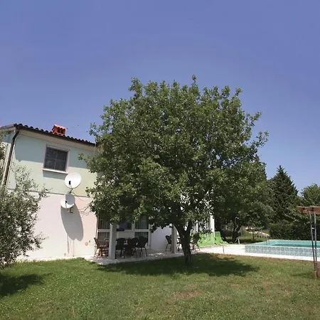 In Buje With Wifi Tatil Evi
